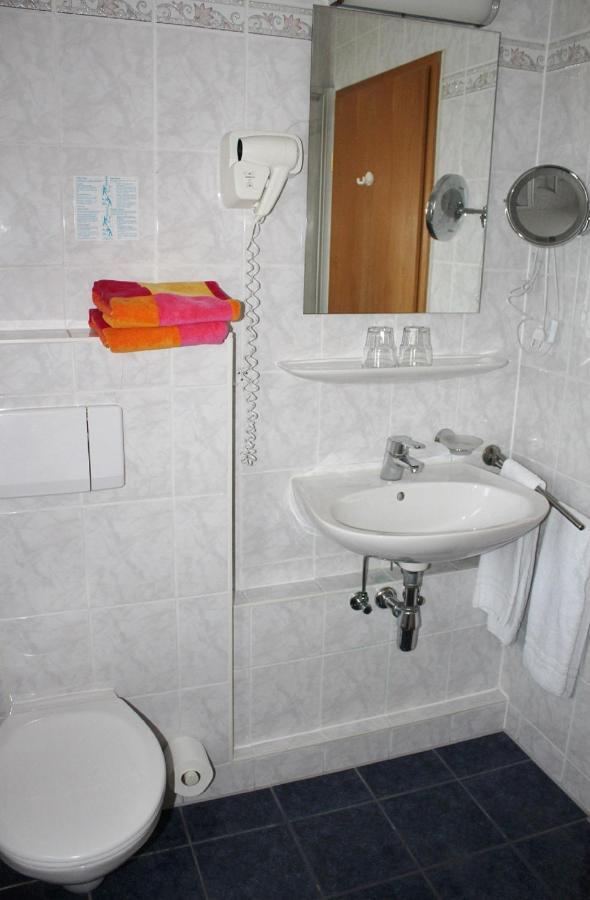 Hotel garni Vogelsang Bad Füssing Buitenkant foto